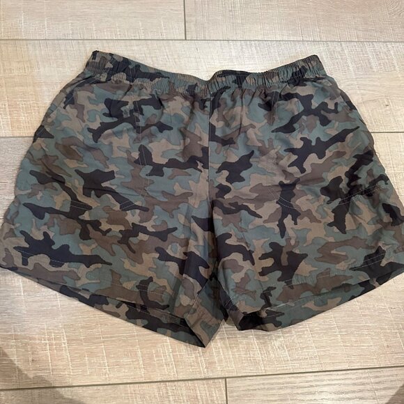 COLUMBIA WOMENS CAMOFLAUGE PULL ON SHORTS MEDIUM - Picture 1 of 7